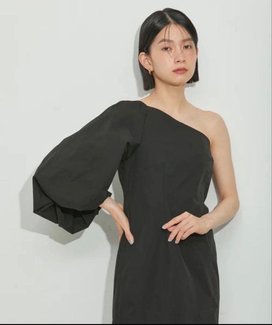 完売品❣️美品‼️ADAM ET ROPÉ FEMME - 2WAYショルダードレス