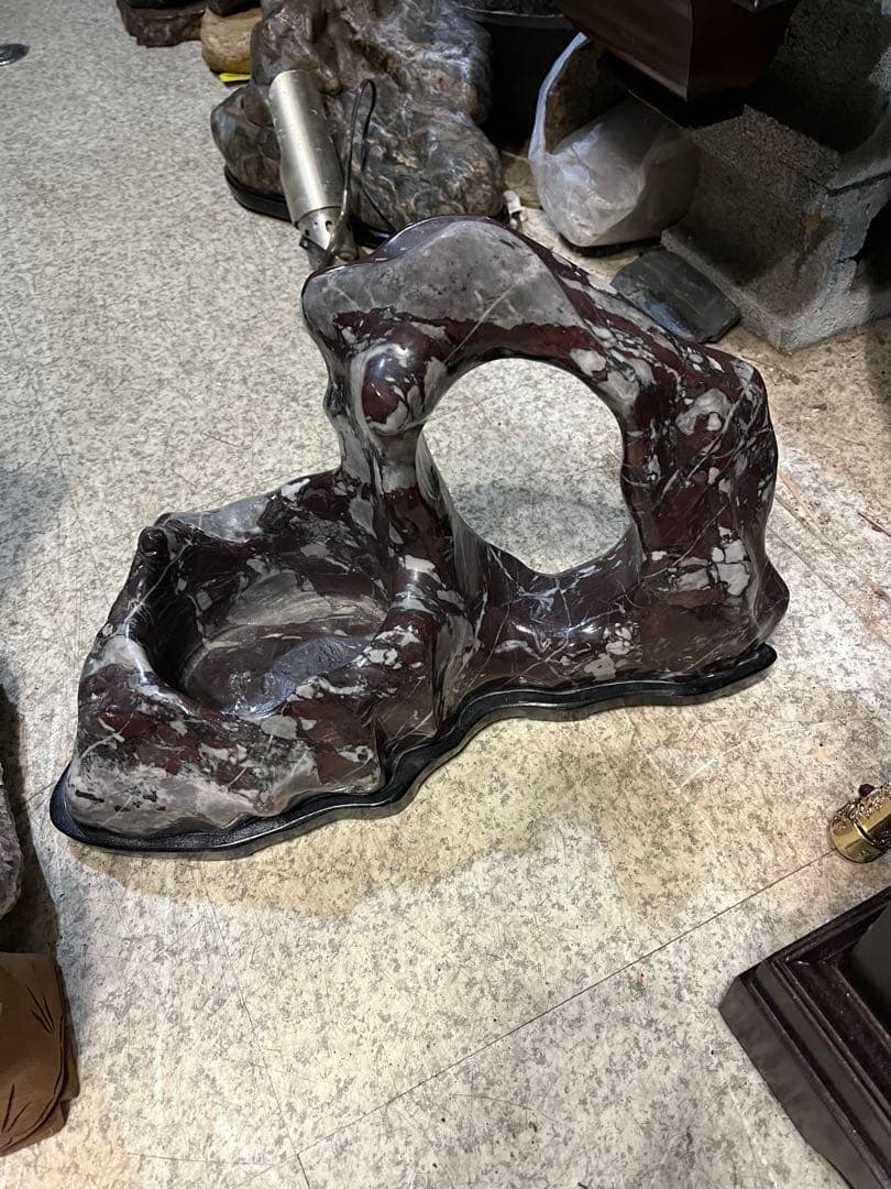 鑑賞石 、赤茶石 、雷光石 、雷石 赤玉石 、山型石 、姿石 、風景石