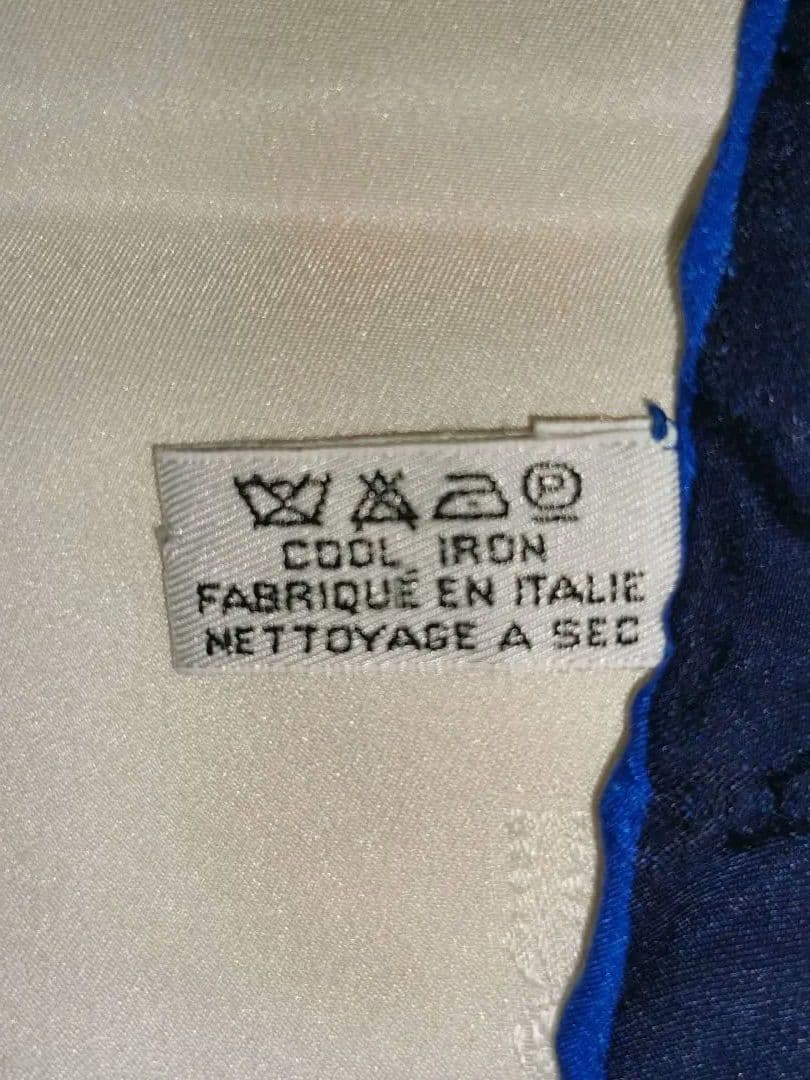 カルティエ　must de Cartier　シルクスカーフ 豹デザイン