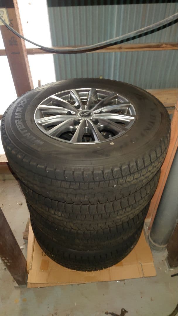 ハイエース、キャラバン、スタッドレスタイヤ、195-80-R15