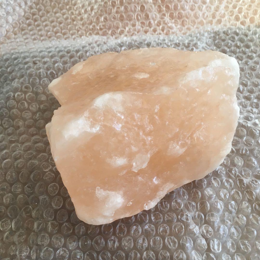 岩塩のかたまり 置物