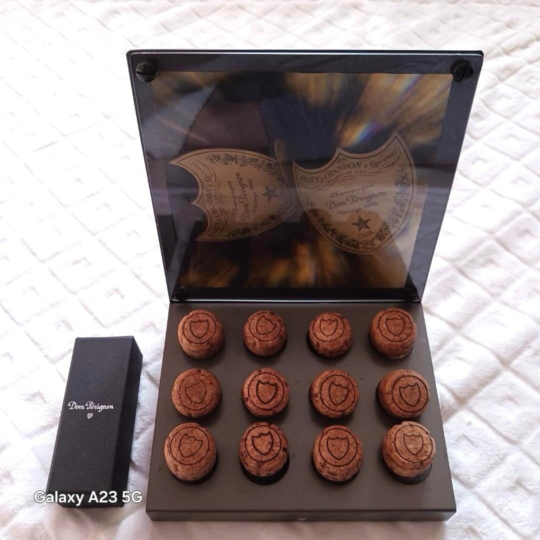 ドンペリ 非売品 2点セット コルクディスプレイ シルバーカフス