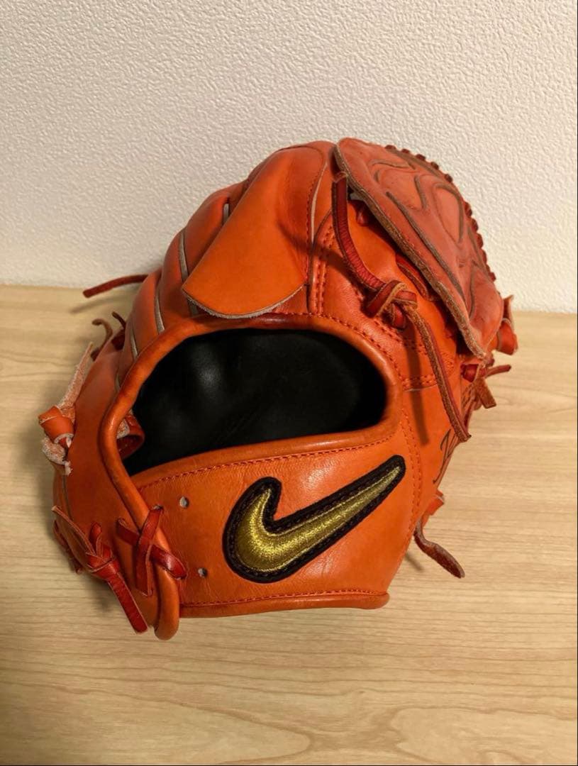 希少 Nike オレンジ グローブ 投手用 硬式