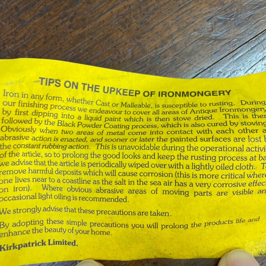 イギリスカークパトリック社製 アイアンのドアノブ ドアハンドル 鋳造で作る本物