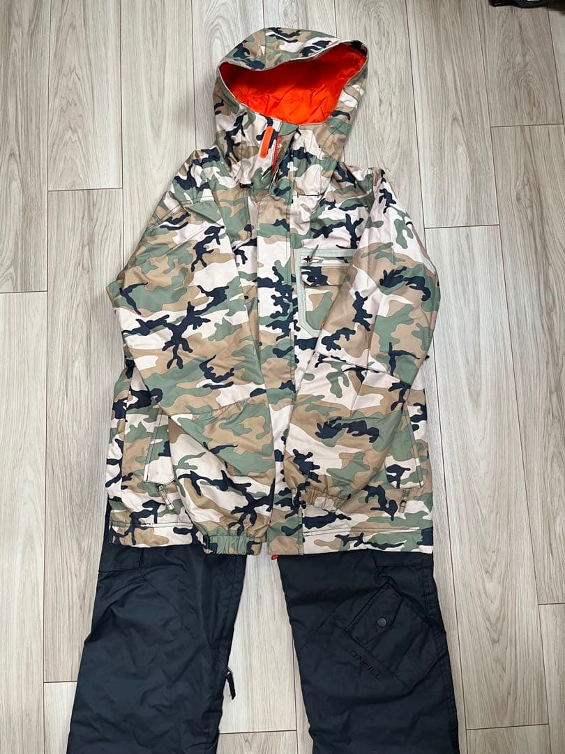 O'NEILLスノーボードウェア上下セット（男性用）