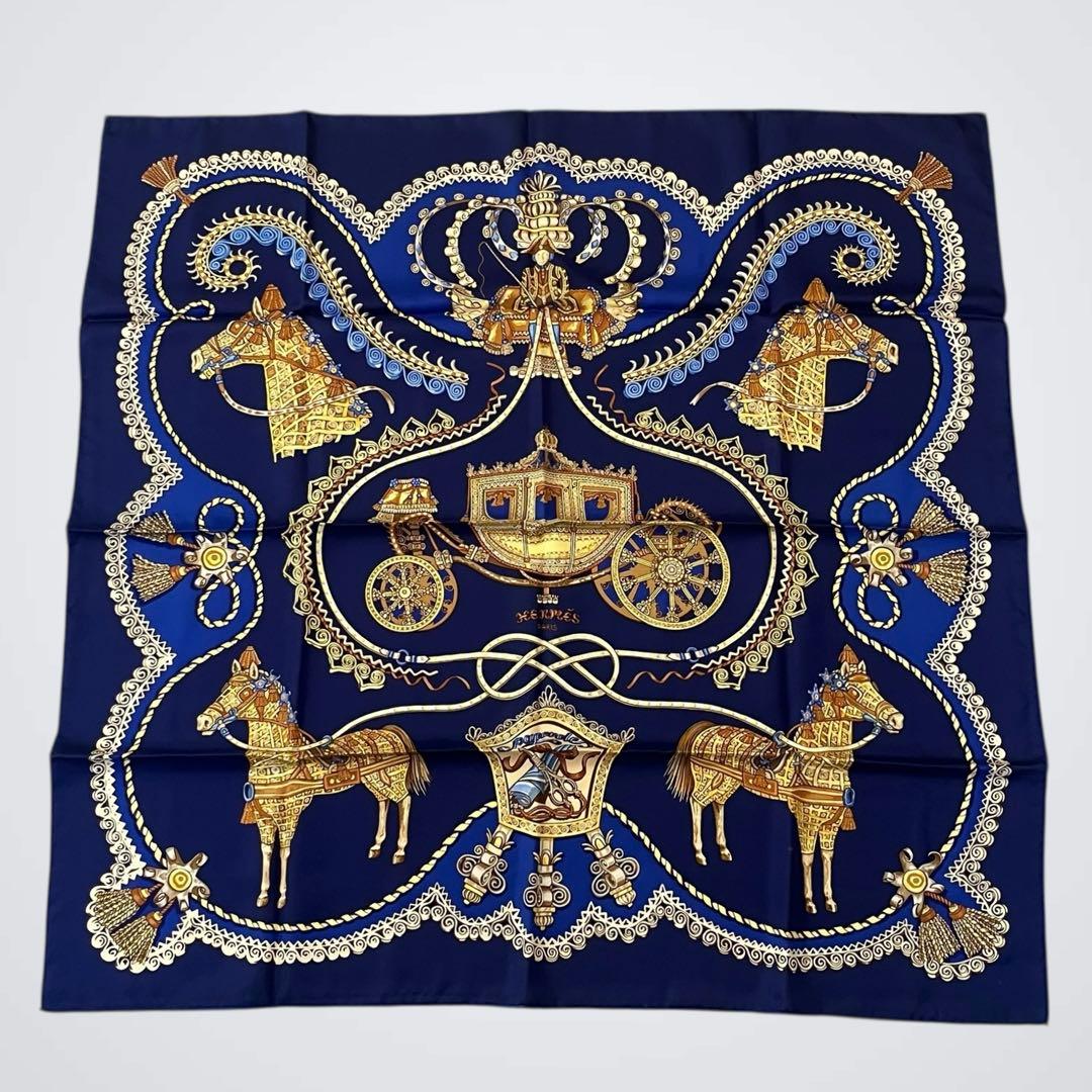 【大人気】HERMES カレ90 PAPEROLES シルクスカーフ　ネイビー