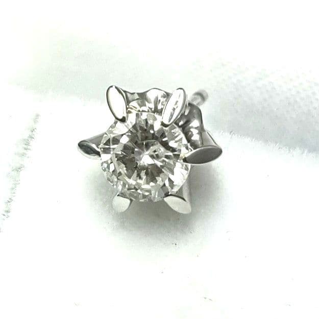 美品♡片耳用♡プラチナ製♡大粒ダイヤ♡0.36カラット♡1粒ピアス