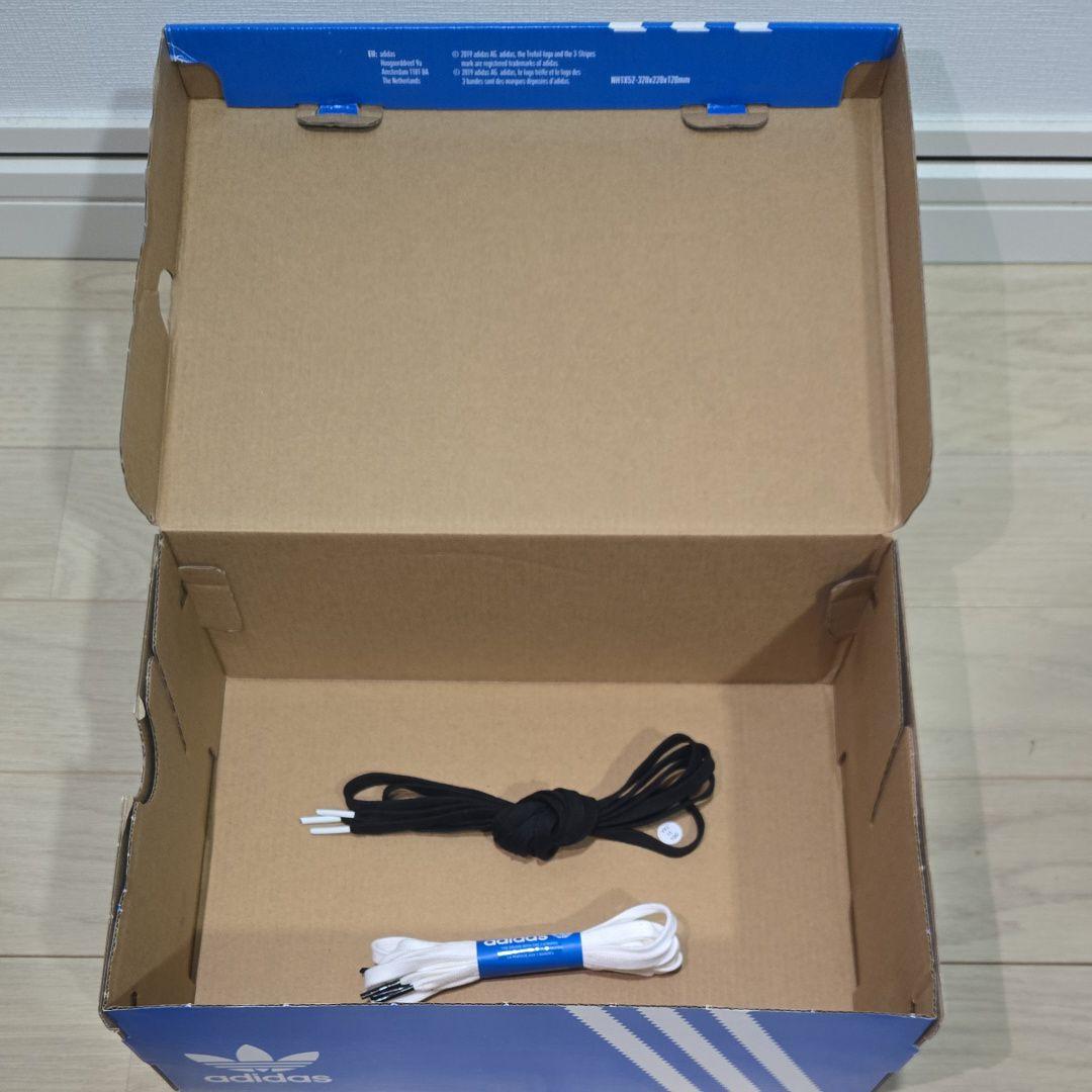 RECOUTURE × atmos × adidas Superstar