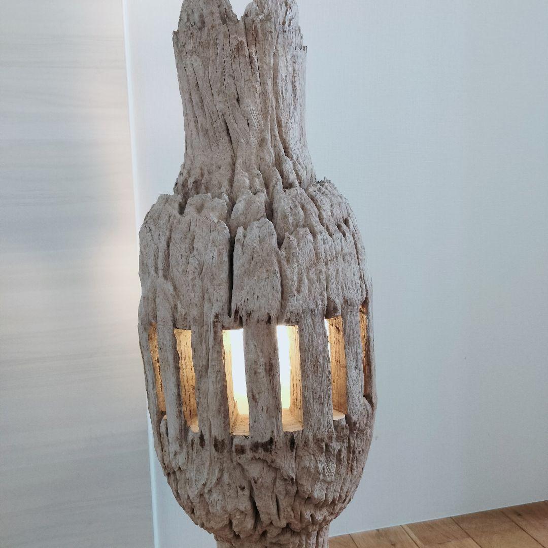 フロアスタンド　アート　車軸　木製　アフリカンアート