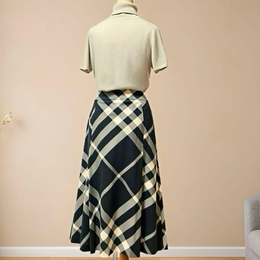 極美品 バーバリーメガチェック ボックスプリーツロングスカート 13号 XL