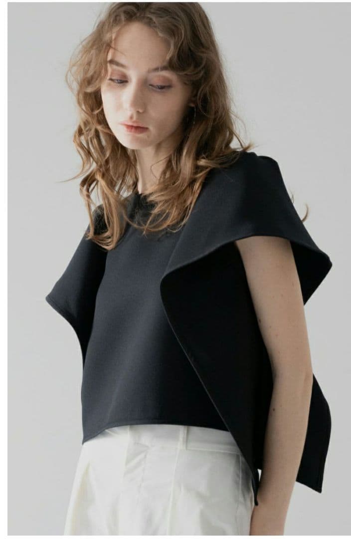 メゾンドドルチェmaison de Dolce. リリートップス　ブラック