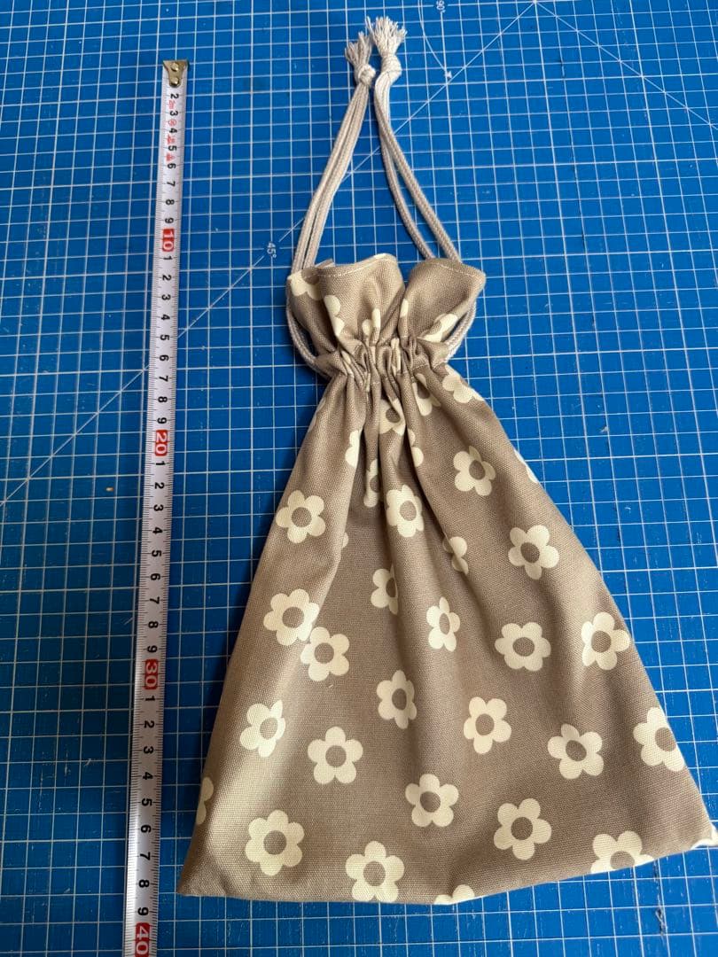 入学入園セットモダンフラワー　レッスンバック　お着替え袋　上履き入れ　給食袋４点