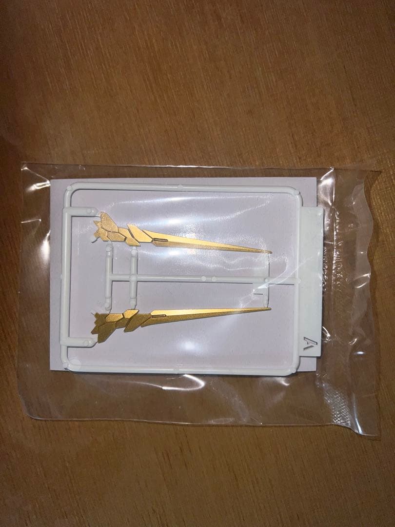 PG ユニコーンガンダム [最終決戦Ver.] 途中まで作成済み LEDあり