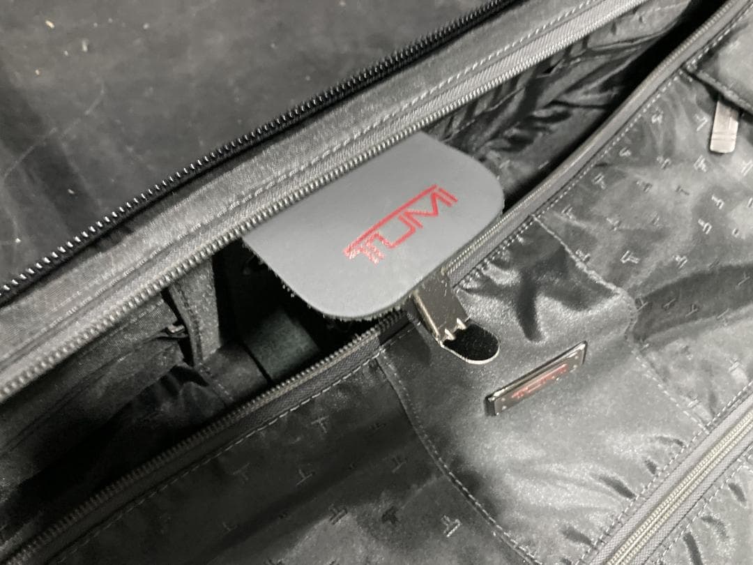 希少　トゥミ　キャリー バッグ　22030D4 ガーメント キャスター付き