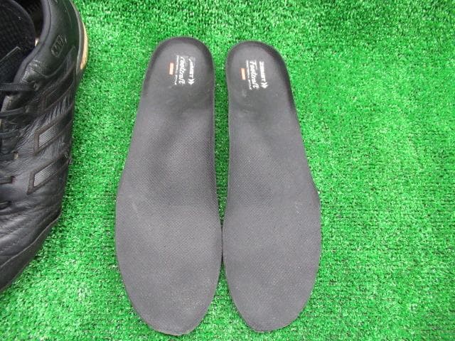 adidas ブラック フットサルシューズ