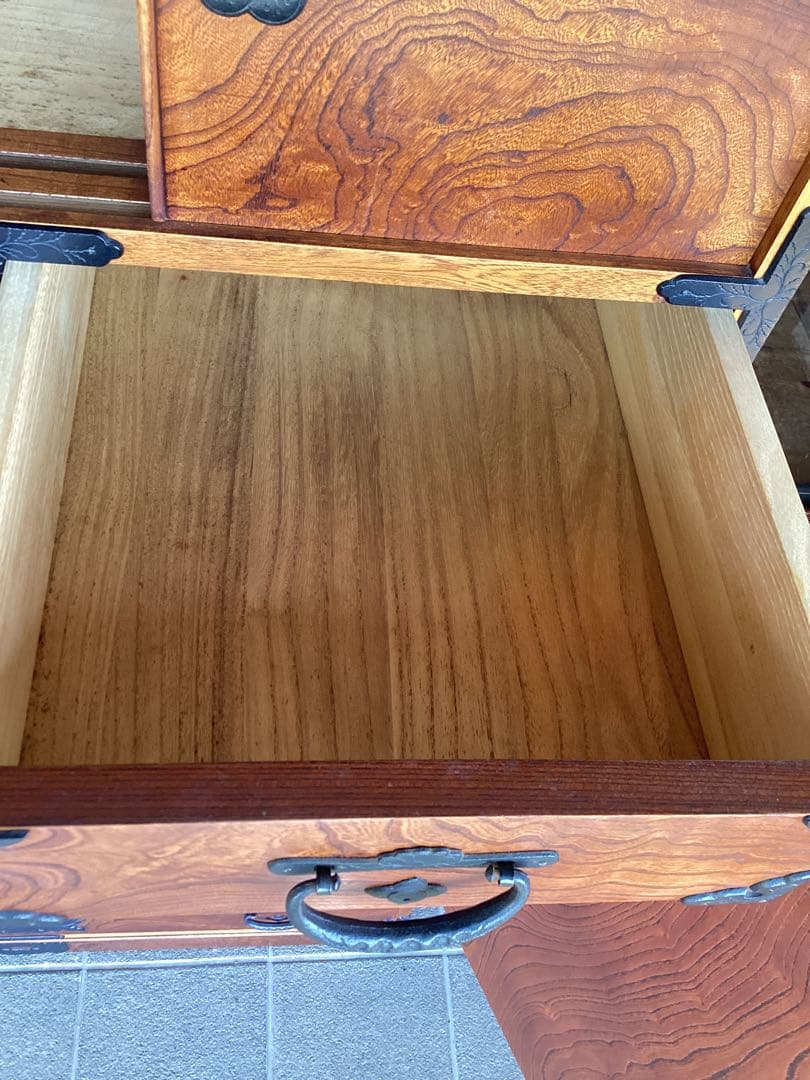 時代箪笥　民芸箪笥　装飾金具　和箪笥　欅　整理箪笥