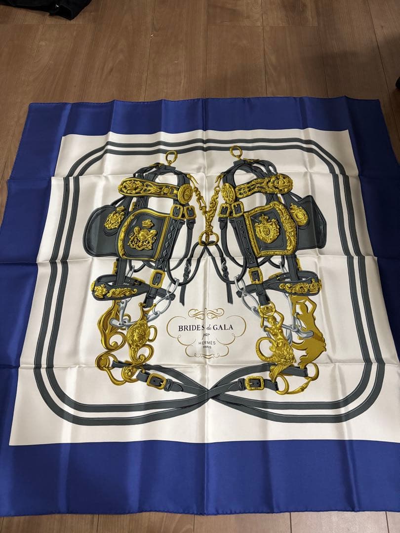 ぽ*ち様 HERMES スカーフ　90 未使用　美品