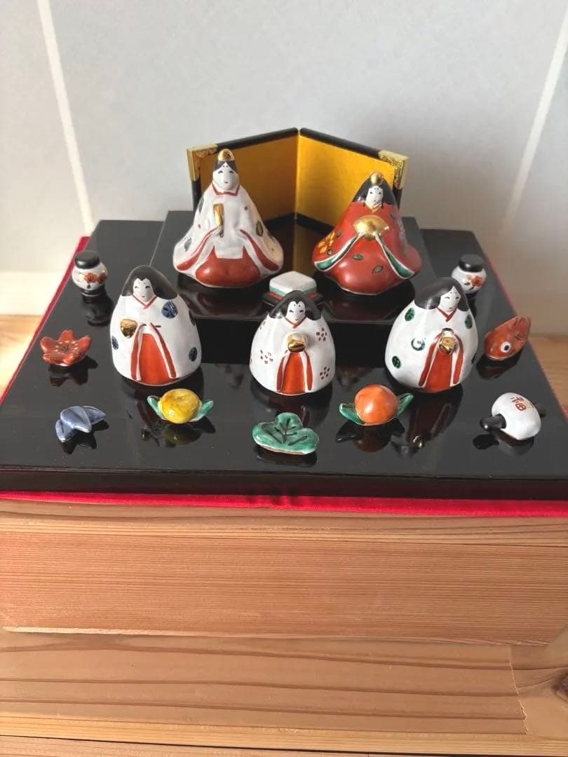 お雛様　お内裏さまと三人官女