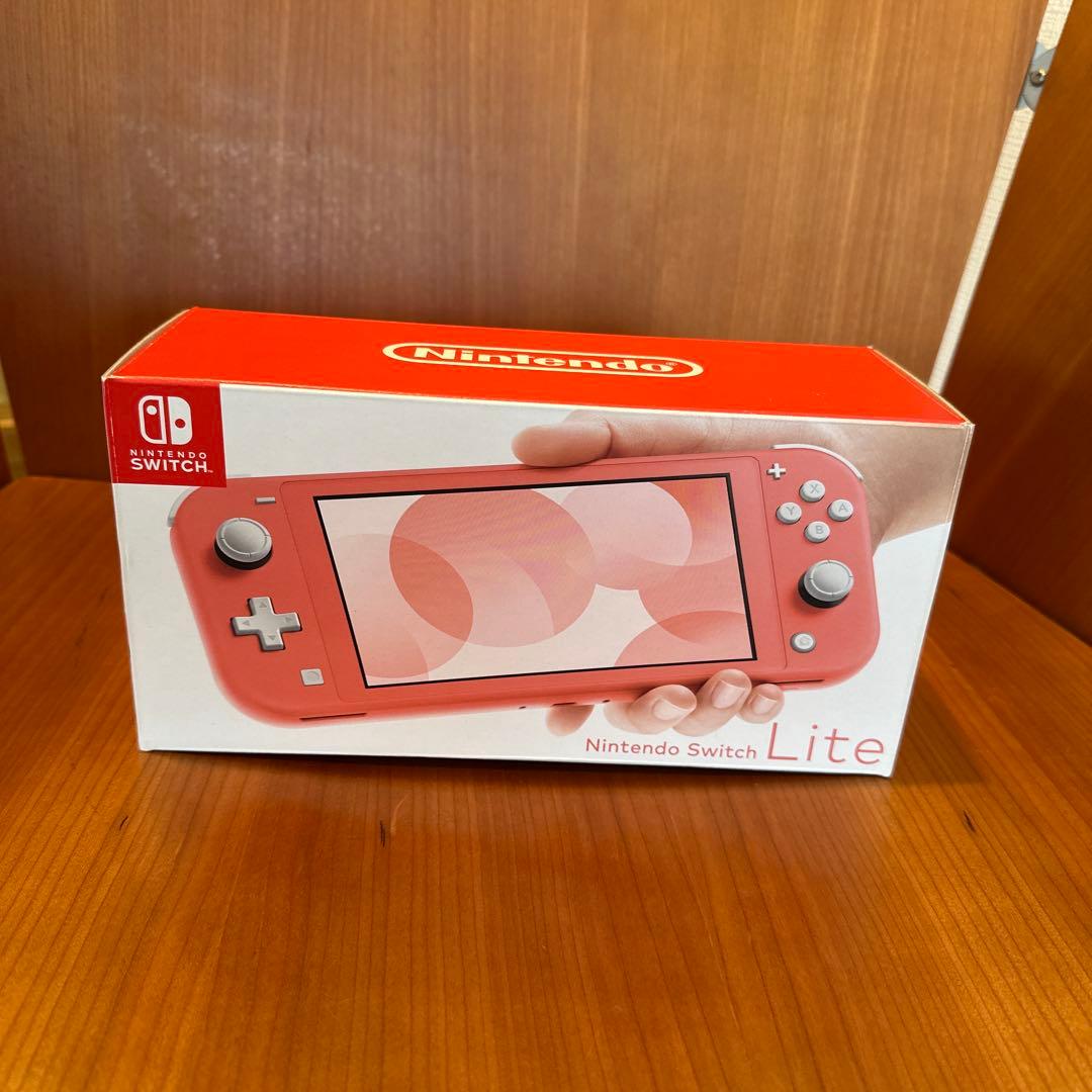 Nintendo Switch Lite コーラル-桃太郎電鉄付き