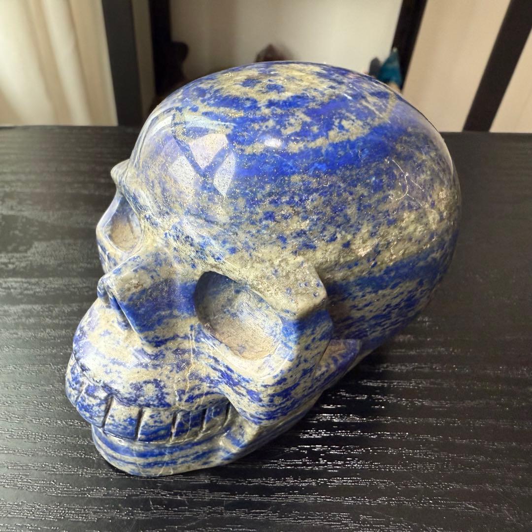 天然石ラピスラズリのスカル　置物　彫物NO.101110