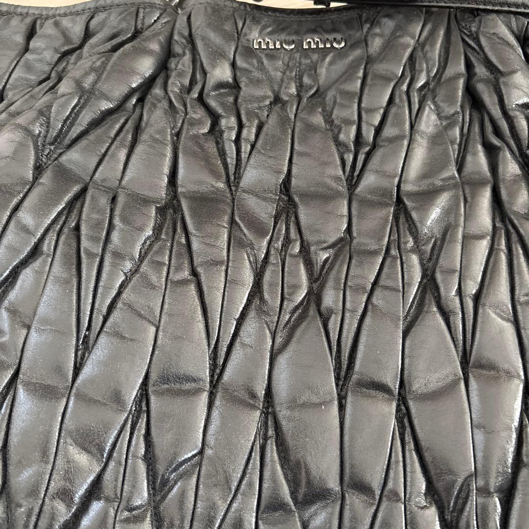 【2万値下げ！】MIU MIU プリーツ加工 ブラックトートバッグ