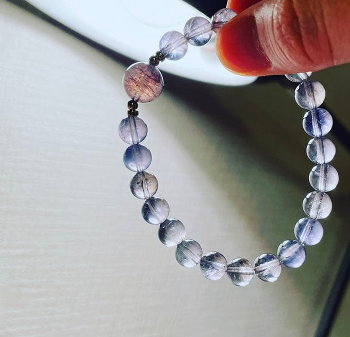 アイオライトのブレスレット