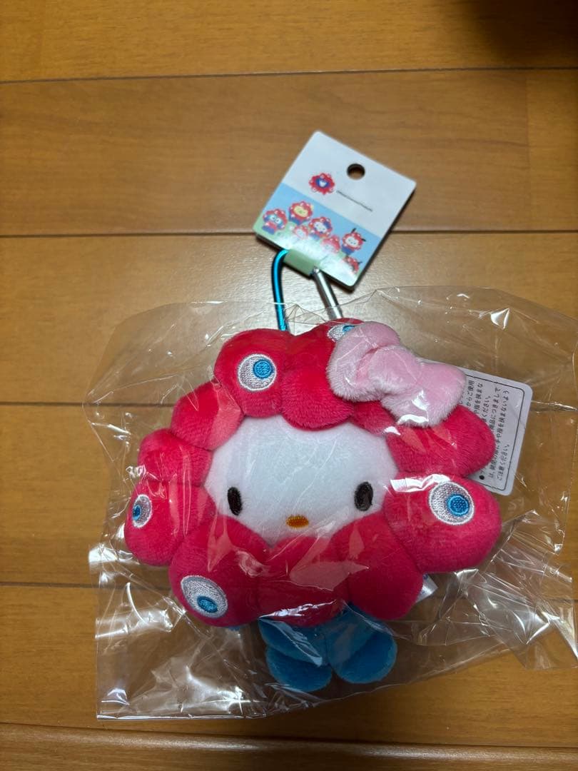 関西万博限定　　サンリオミャクミャク　カラビナキーホルダー