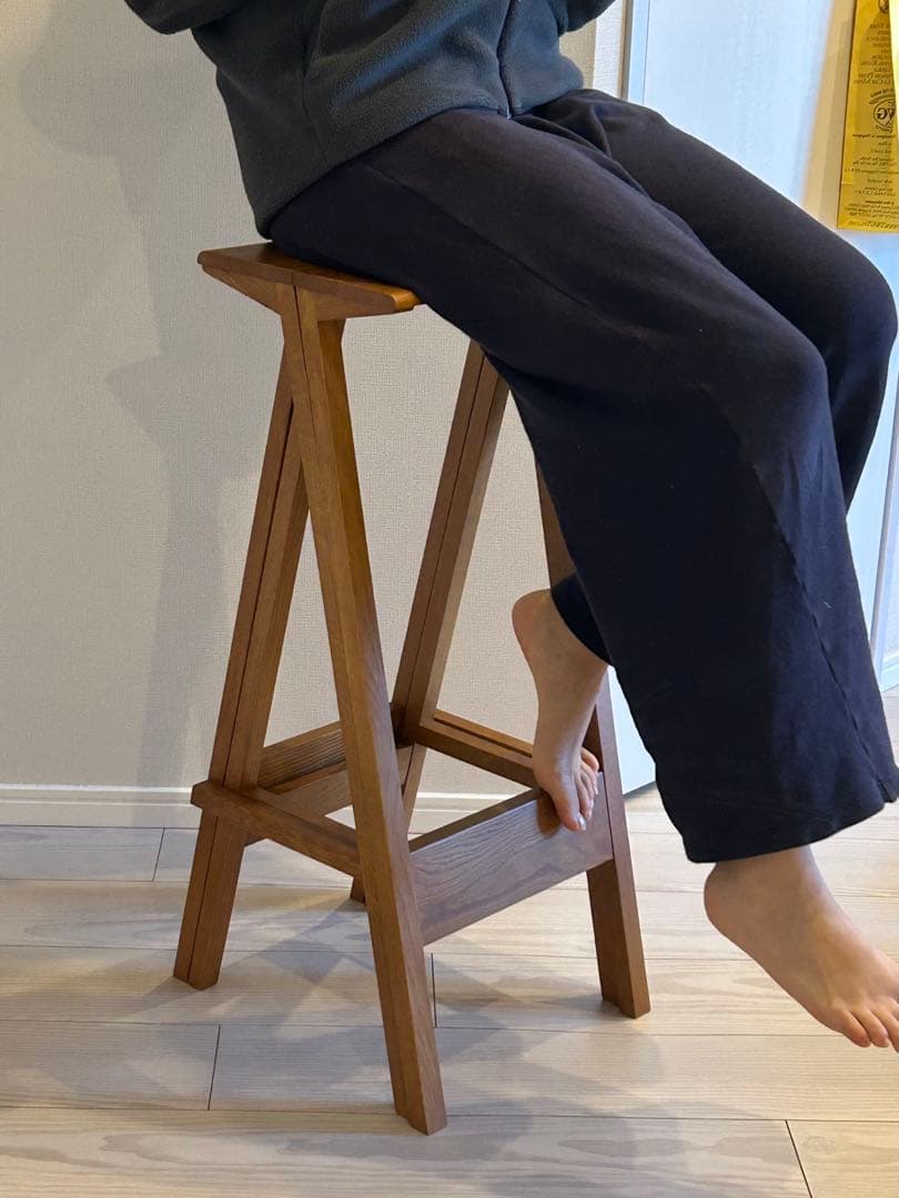 ハイスツール、2脚にも1脚にもなる優れもの