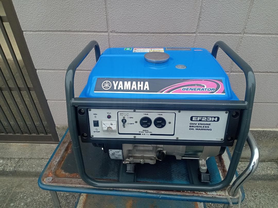 美品　YAMAHA　ヤマハ　エンジン発電機　EF23H