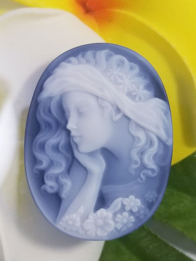 herb　KM-124 【ハンズ・ペーター・ミュラー】作青瑪瑙カメオルース