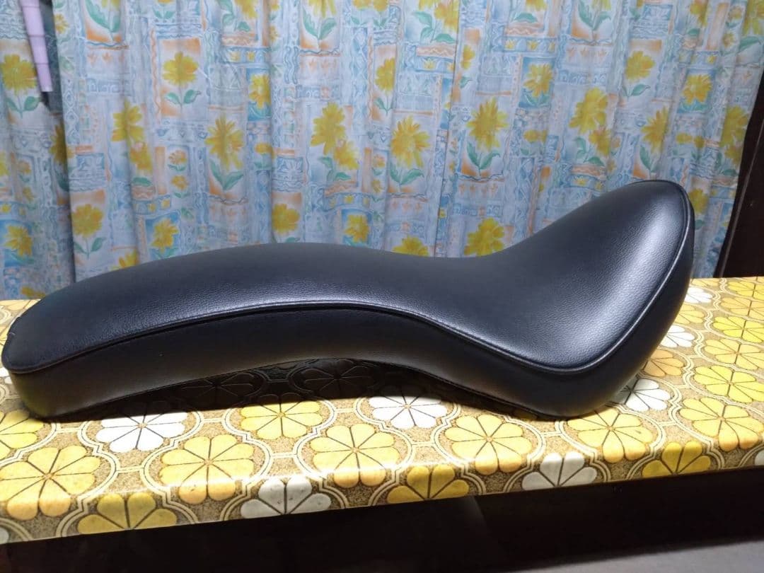 T*a様 ホンダ ブイツインマグナ250 HEAVEN'S コブラシート