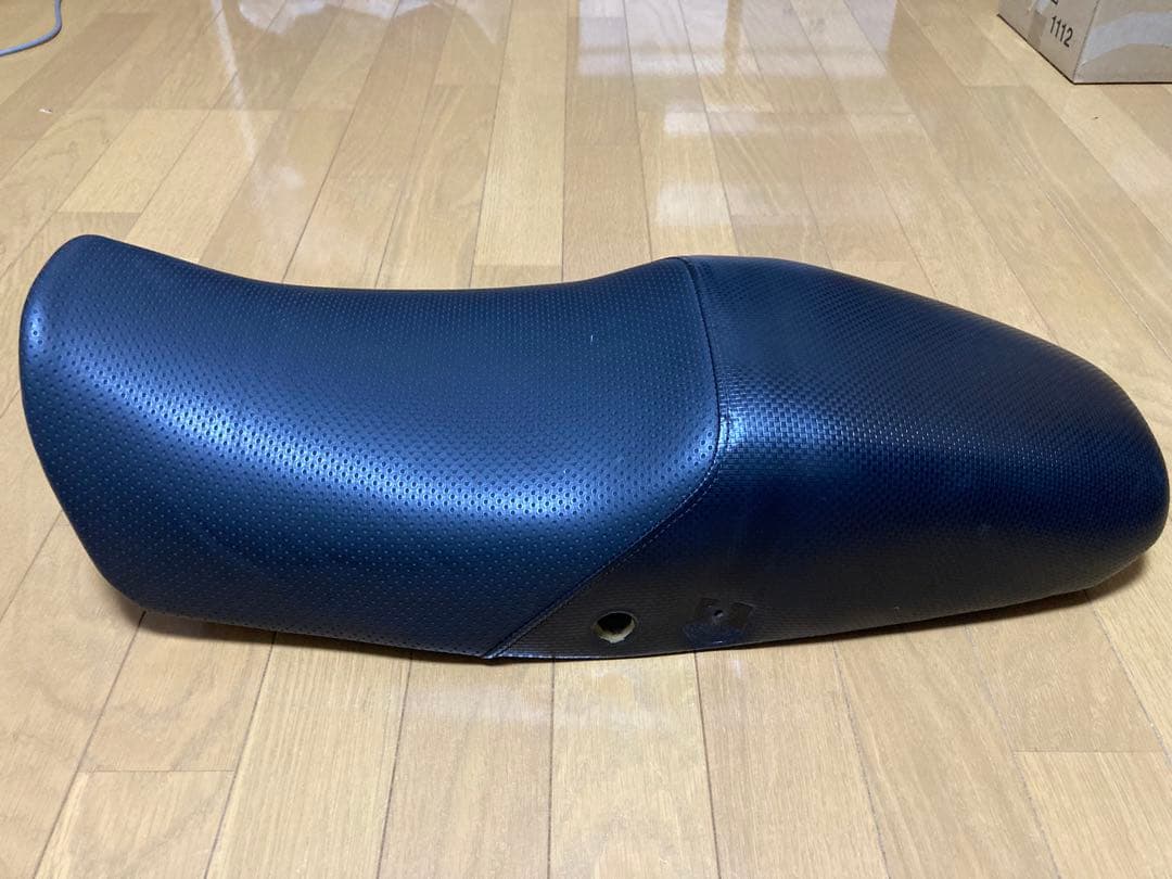 ヤマハSRX シート