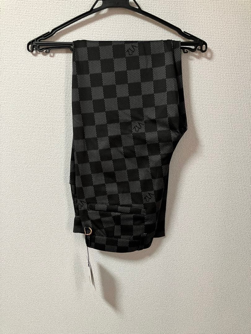 1/15まで割引！　新品　v12 DAM PANTS ブラック Mサイズ