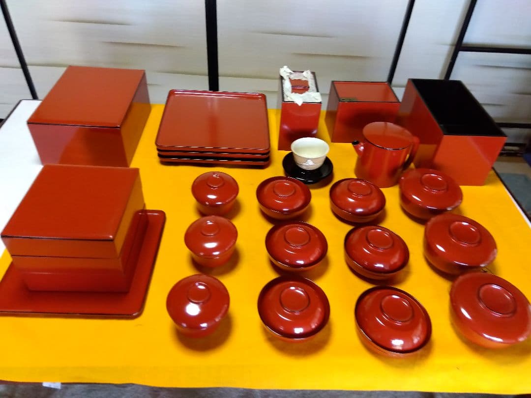 輪島塗　野点セット三人前　重箱　椀四種