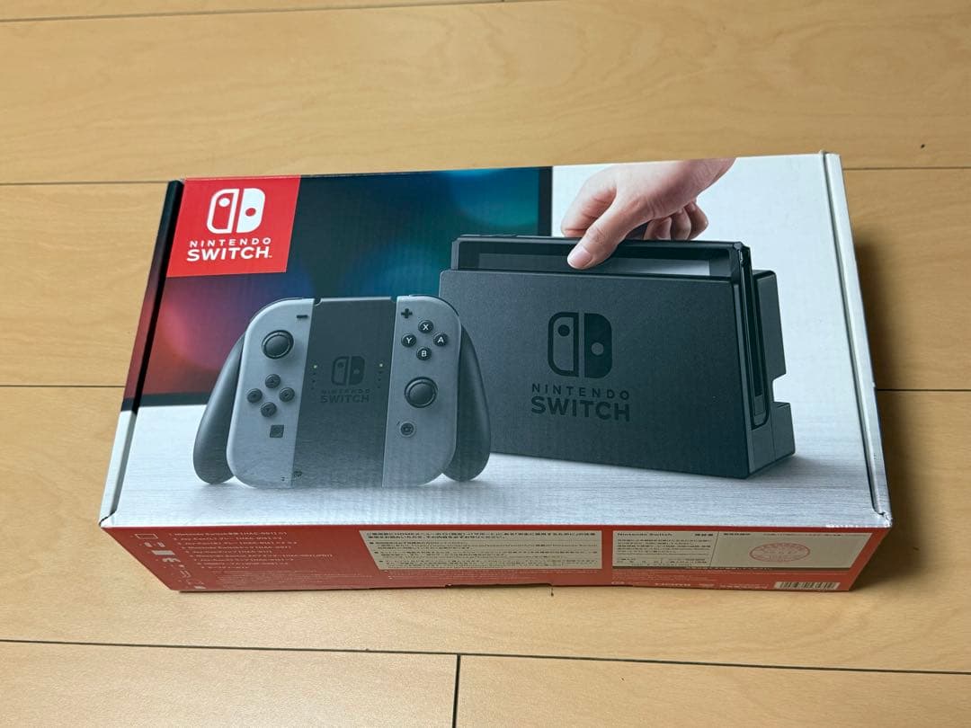 ニンテンドーSwitch 本体　中古　コントローラー3個あり