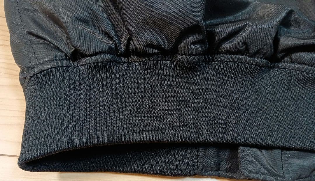 美品ユニクロ+J ハイブリッドダウンオーバーサイズMA-1ブルゾン M ブラック