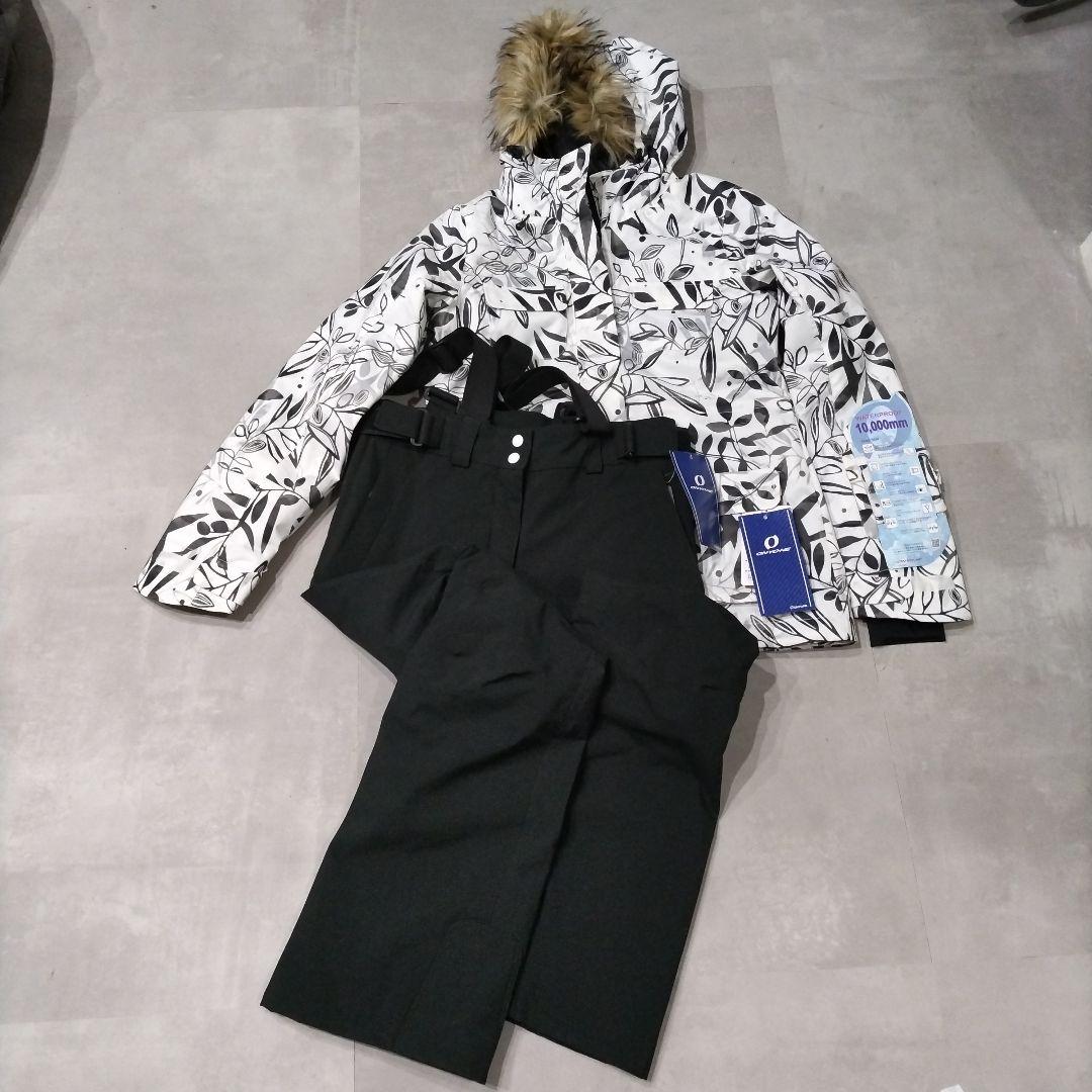 新品オンヨネ レディースL 多機能 多収納 スキーウェア上下セット スノーウェア
