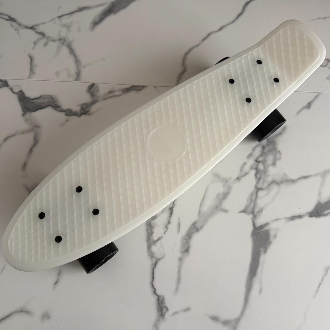 【中古／美品】ペニースケートボード 22インチ CASPER