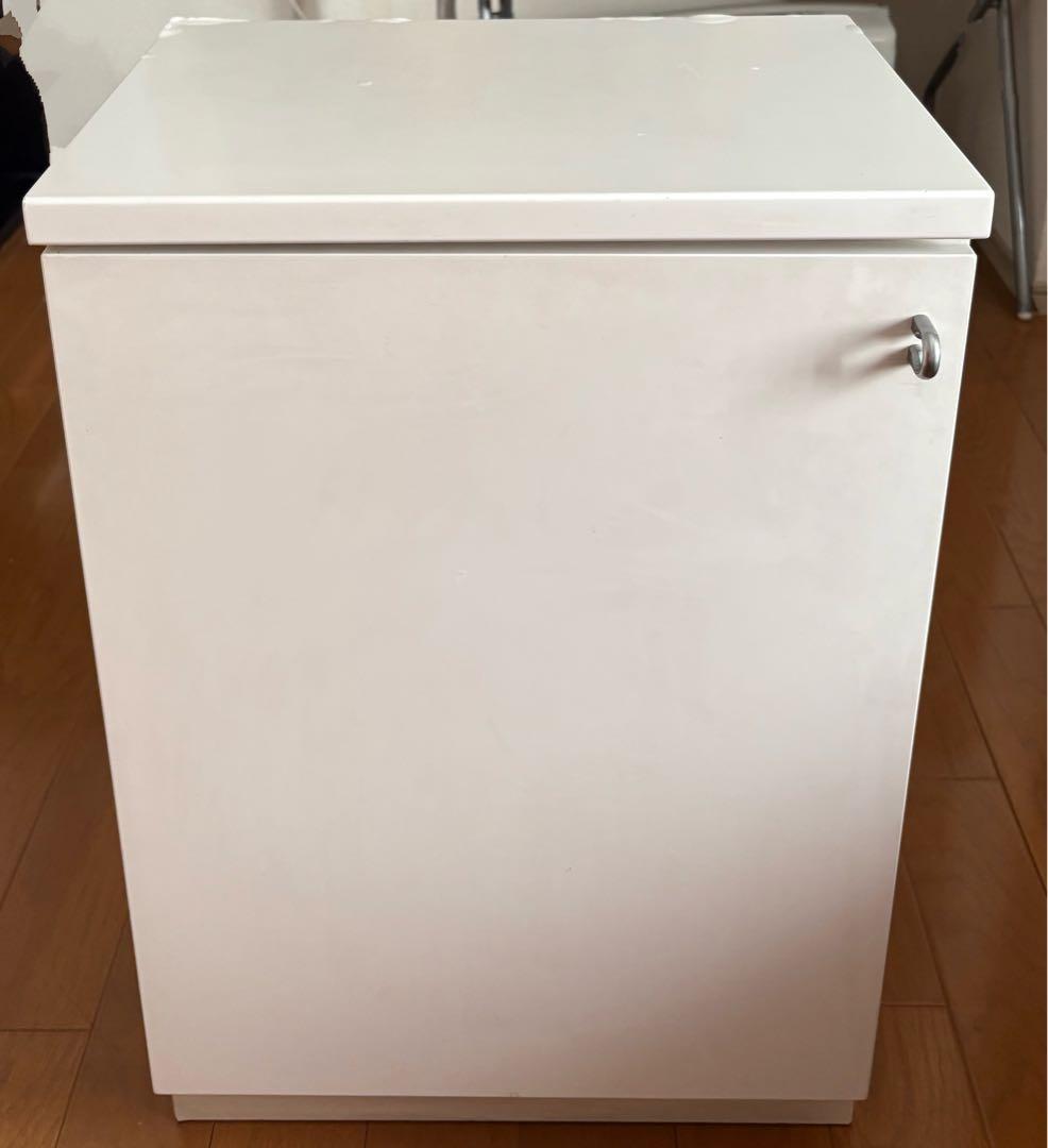 ビクター　キャビネット インテリア　44.5× 32× 67.3cm　棚板1枚