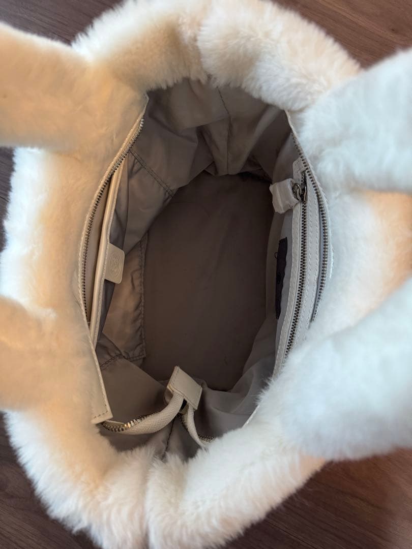 【美品】1度のみ使用　GFORE モコモコ　ゴルフカートバック　ホワイト