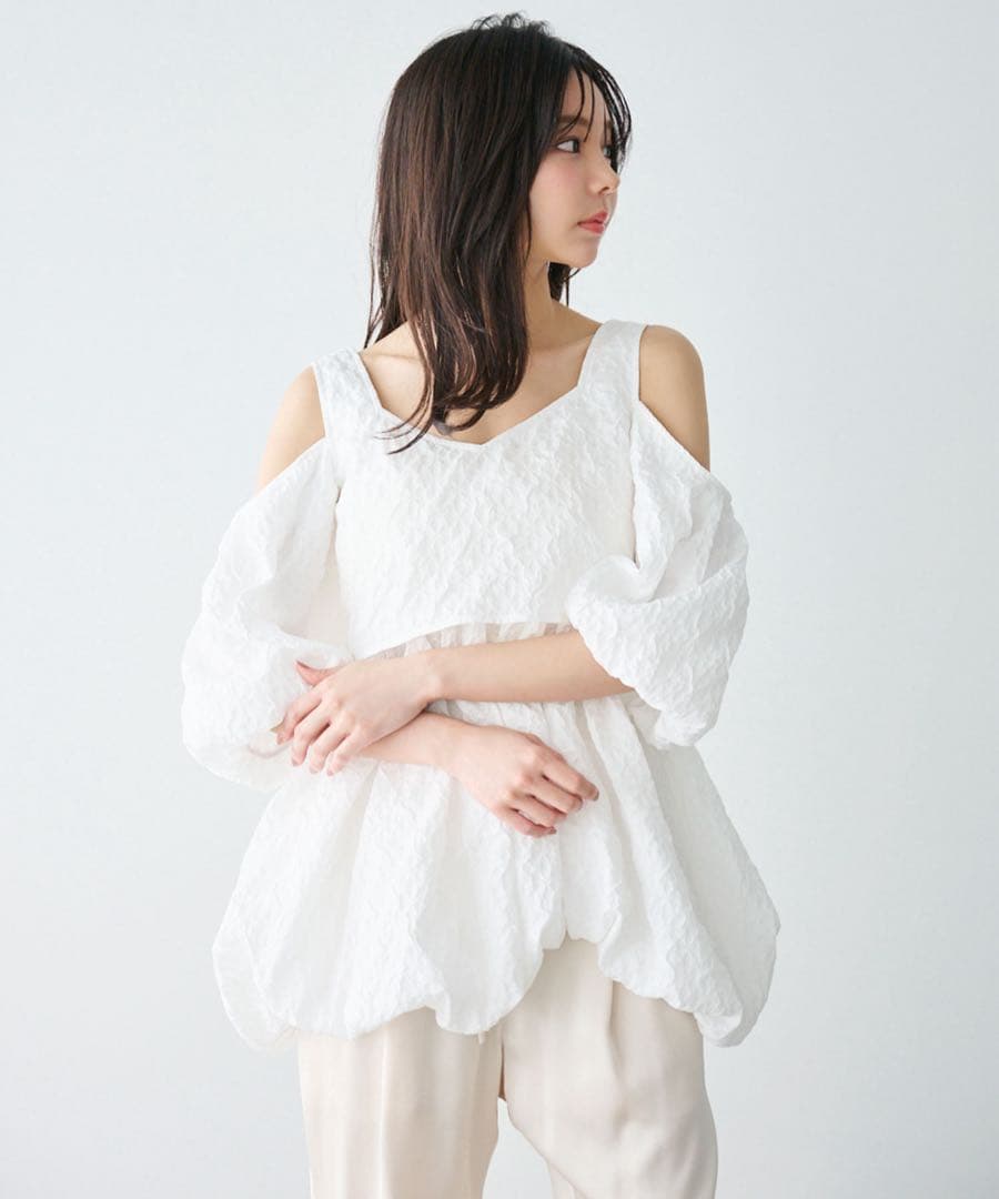 【新品】Aimeine エメイン 2WAYバルーンブラウス タグ付き