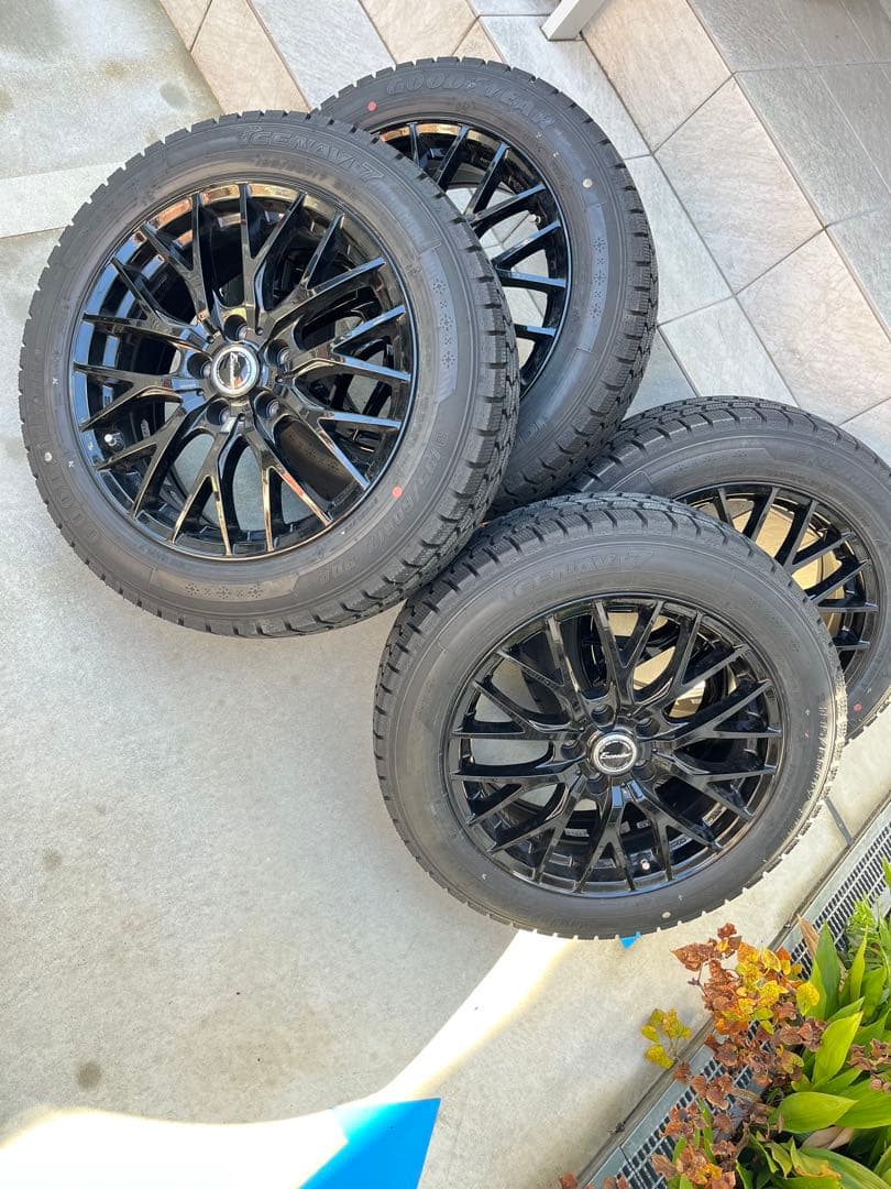 ともやま　スタッドレスタイヤ　195/60/17　バリ溝　2023年製④