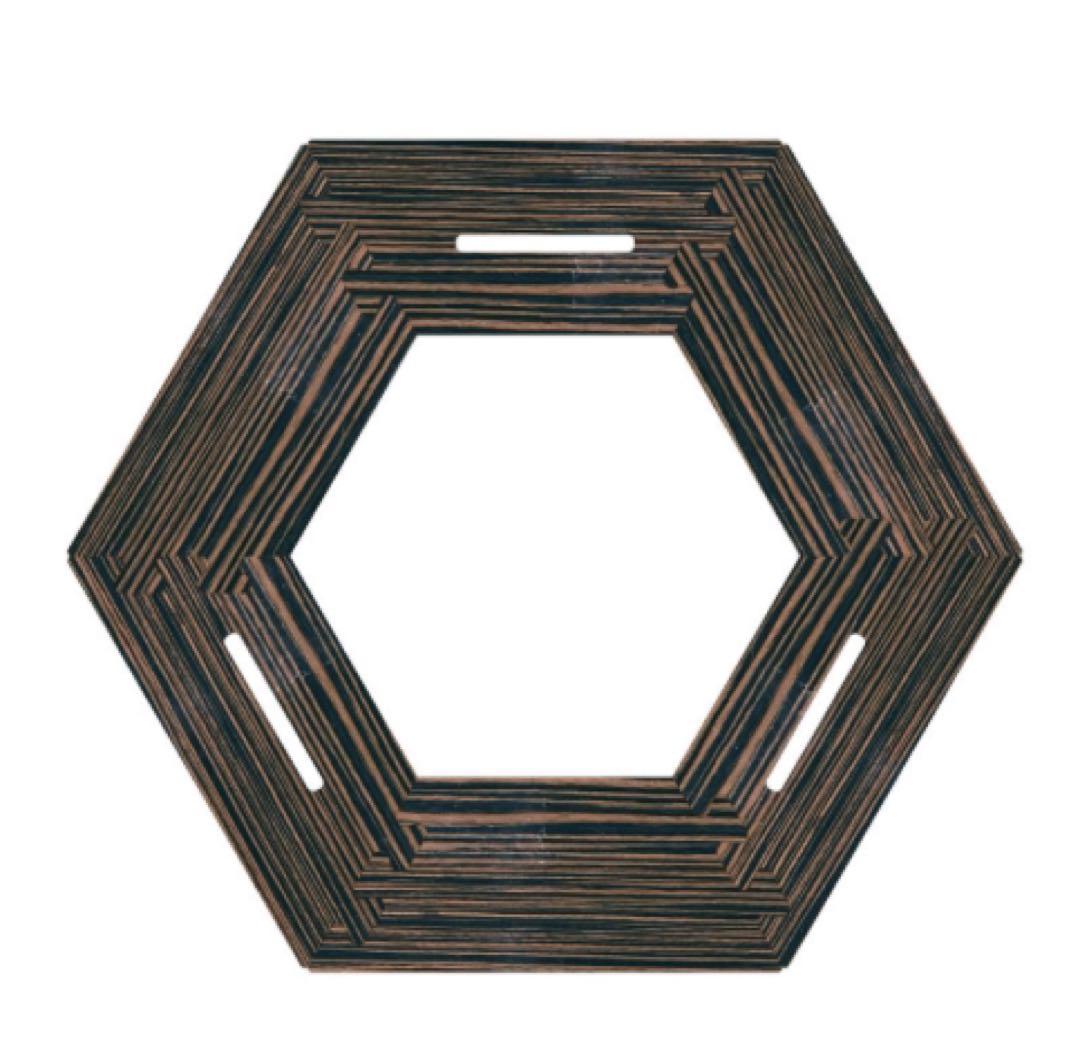 値下げ　新品　未使用品　TheArth 黒しま次郎　ヘキサテーブル　ざぁ〜ッス