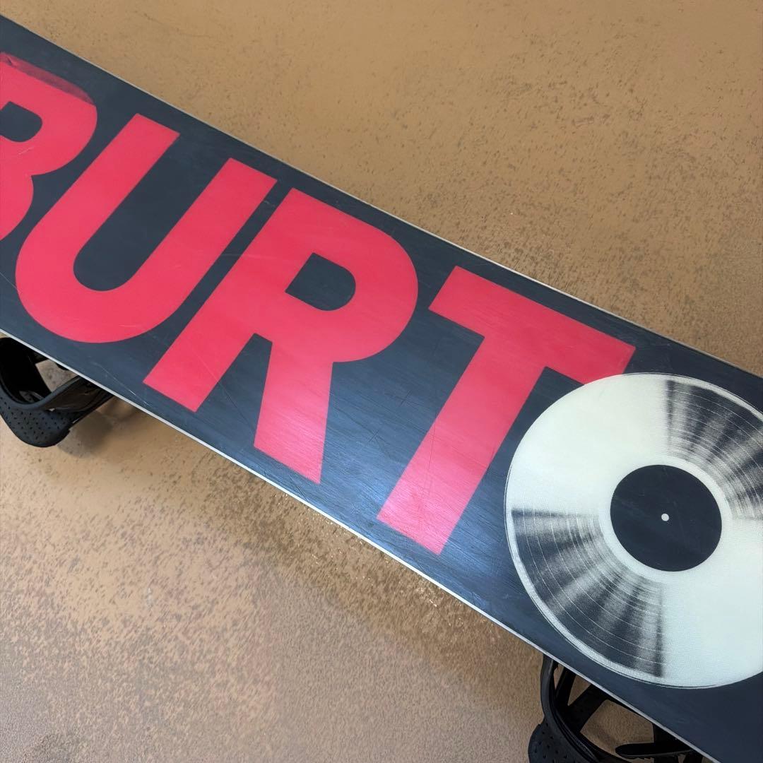 人気デザイン！ BURTON DESCENDANT 152 初中級者にオススメ！