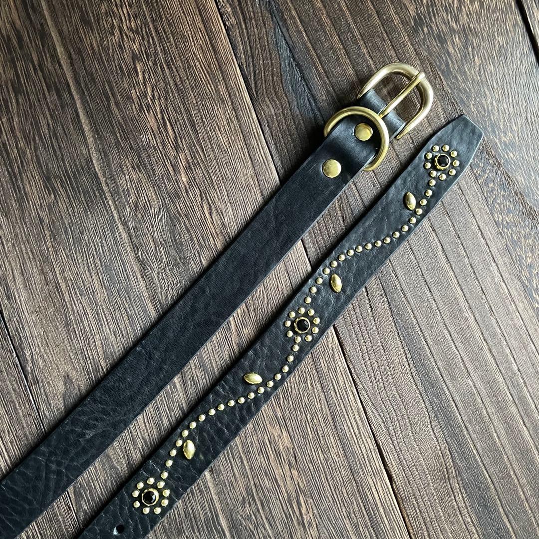 スタッズナローロングベルト　24mm 真鍮　シボ　フラワー　HTC CALEE