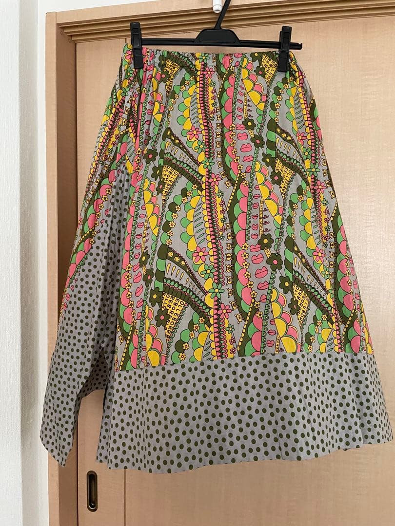 アルベロベロ　オレボレブラ　スカート