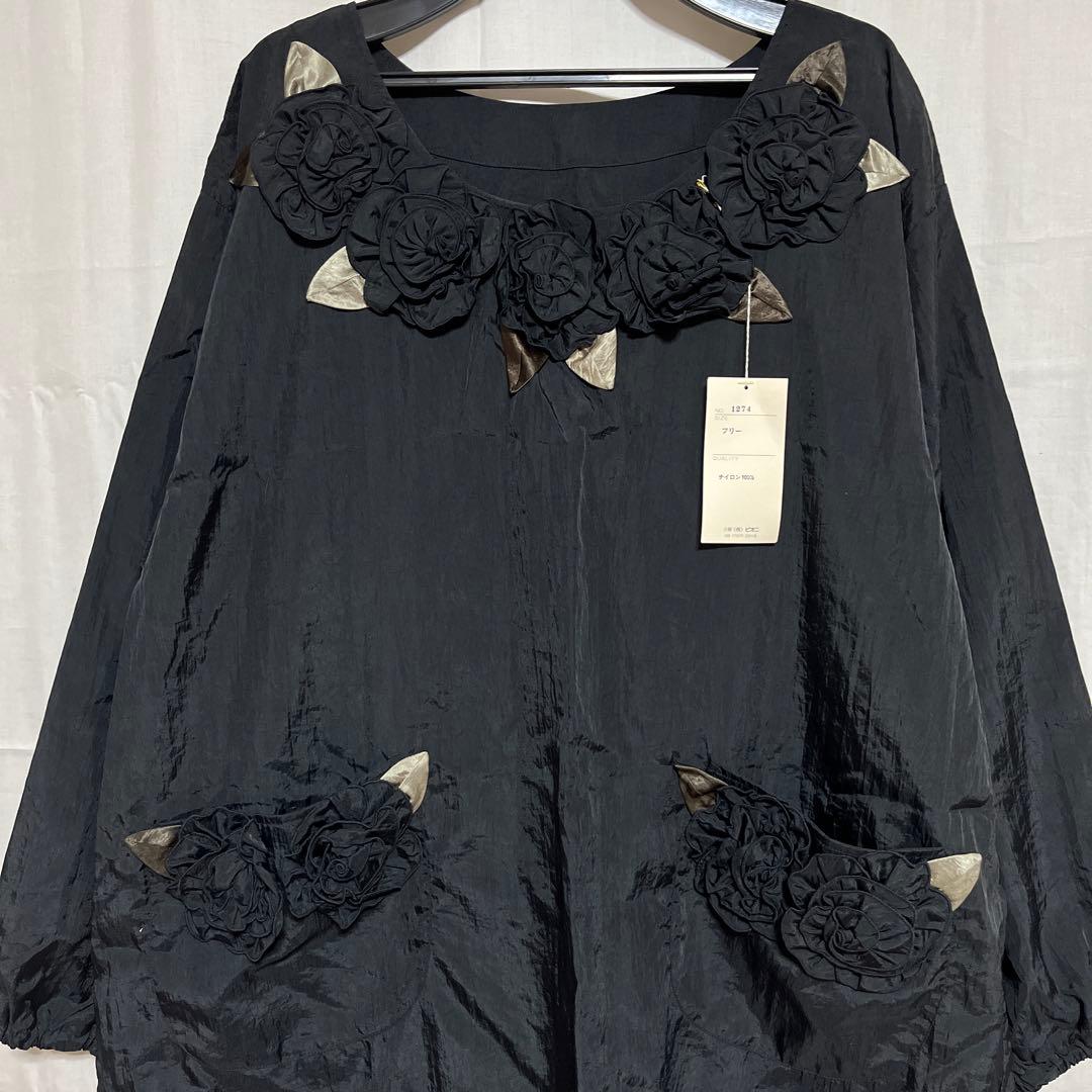 【新品未使用】PIONIE 黒　花　ナイロンエプロン