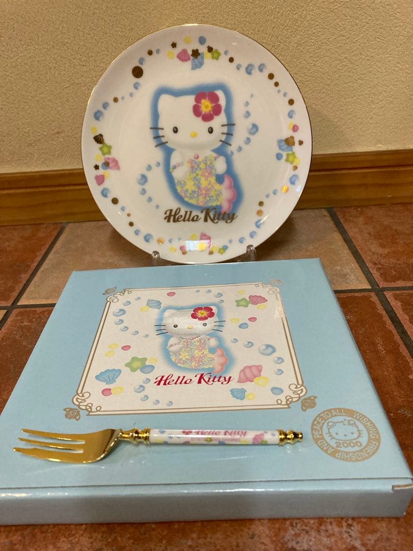 ハローキティ2000年限定ケーキ皿25周年記念コレクション