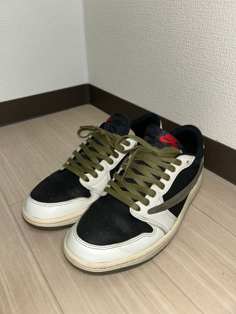 Travis Scott × Nike AJ1 Low Medium Olive