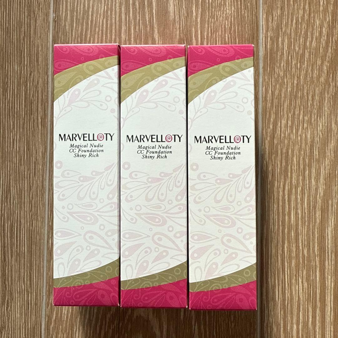 新品未使用】マーヴェラティ　マジカルヌーディCCファンデ　38g 3本セット